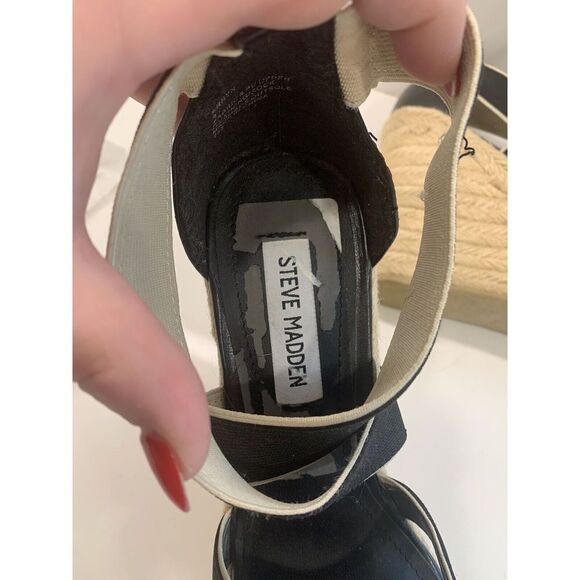 Steve Madden Black & White Wedge Sandal. Size 9.5. Pre Owned. Minor Wear & Tear - Picture 7 of 9